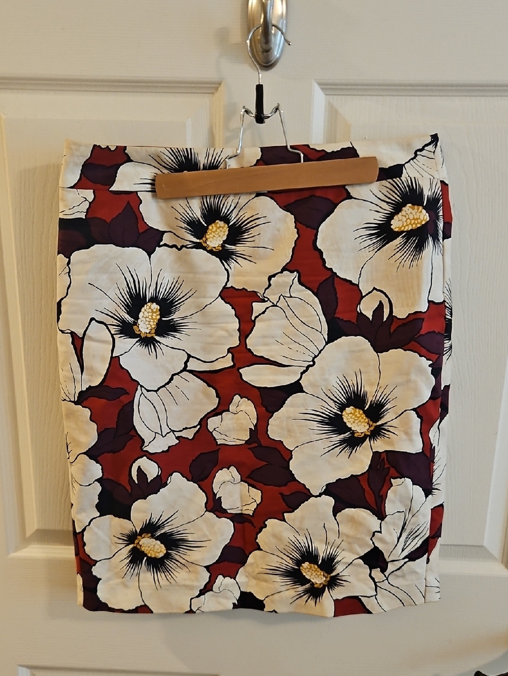 Ann Taylor Factory Floral Pencil Skirt